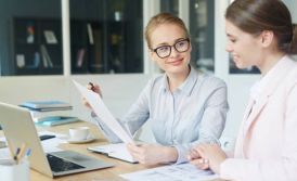 What is the legal process for hiring foreign employees in a Ukrainian company?